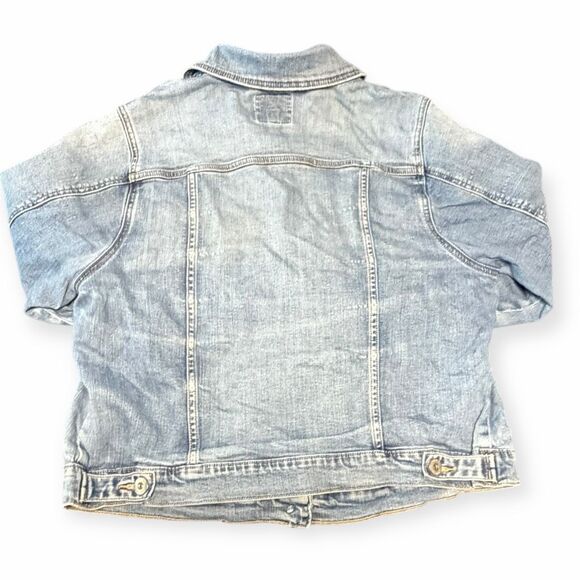 TORRID Women’s Light Wash Classic Denim Jean Jacket Size 2X - Picture 2 of 6